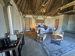 Tsauchab River Lodge