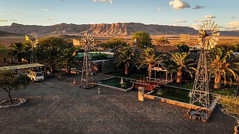 Tsauchab River Lodge
