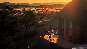 Tsauchab River Lodge