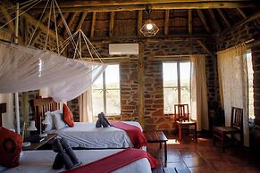 Tsauchab River Lodge