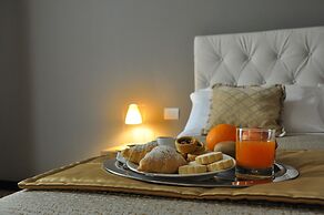 HNN Luxury Suites