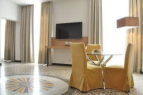 HNN Luxury Suites