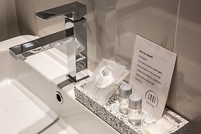 HNN Luxury Suites