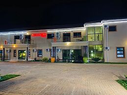 Voyager Inn Hotel