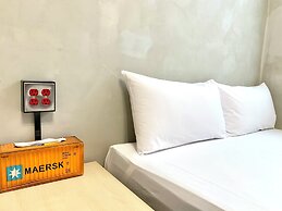 Snug Nine Inn