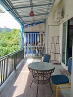 Mae-Porn Hostel