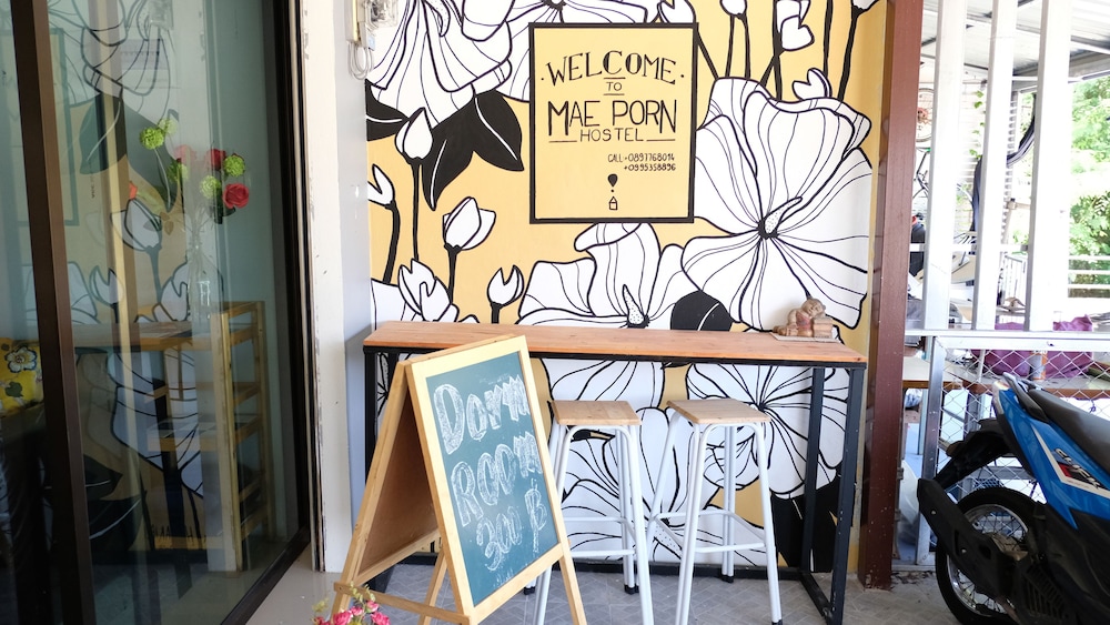 Mae-Porn Hostel