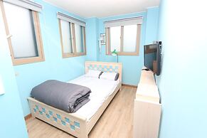 Midtown Hostel