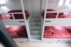 Midtown Hostel