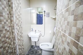 Midtown Hostel