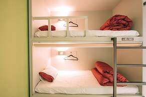 Midtown Hostel