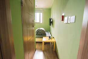 Midtown Hostel
