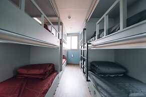 Midtown Hostel
