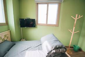 Midtown Hostel