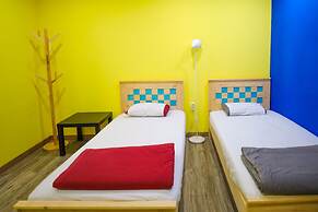 Midtown Hostel