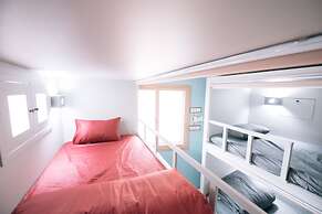 Midtown Hostel