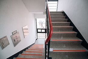 Midtown Hostel
