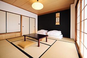 J-Hoppers Lake Biwa Guesthouse - Hostel