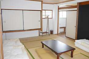 J-Hoppers Lake Biwa Guesthouse - Hostel