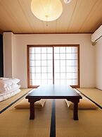 J-Hoppers Lake Biwa Guesthouse - Hostel
