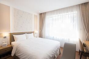 Vyhouse Hanoi Hotel