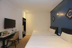 Vyhouse Hanoi Hotel