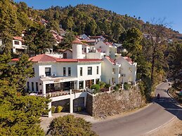 8fold-Pinecrest By LaRiSa, Bhimtal