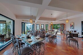 8fold-Pinecrest By LaRiSa, Bhimtal