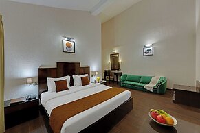 8fold-Pinecrest By LaRiSa, Bhimtal
