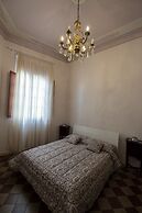 Eleonora Room & Breakfast