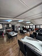 Seref Hotel