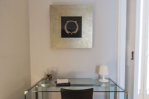 SpaccaNapoli Comfort Suites