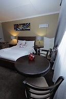 Ledumo Lodge