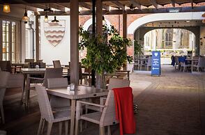 Beverley Arms Hotel