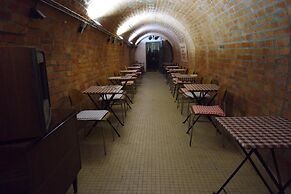10-Z Bunker - Hostel
