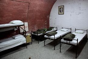 10-Z Bunker - Hostel