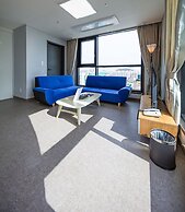 Shine Hotel