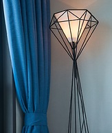 Shine Hotel