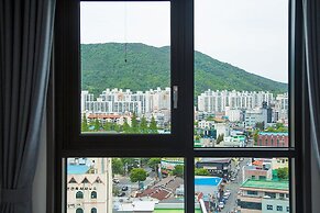 Shine Hotel