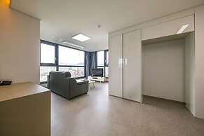 Shine Hotel