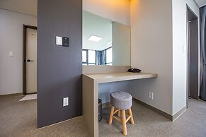 Shine Hotel