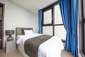 Shine Hotel