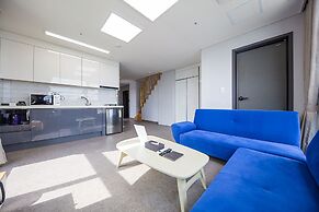 Shine Hotel