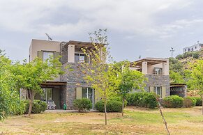 Vourkari Village
