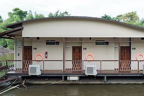 Binlha Raft Resort