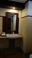 Lah Own Khaolak Resort