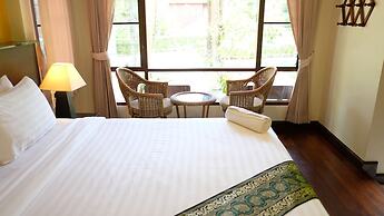 Lah Own Khaolak Resort