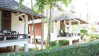 Lah Own Khaolak Resort