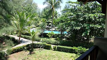 Lah Own Khaolak Resort
