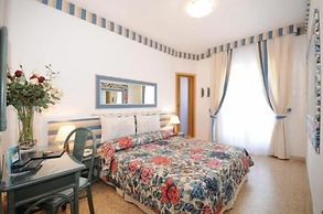 Hotel Ariston